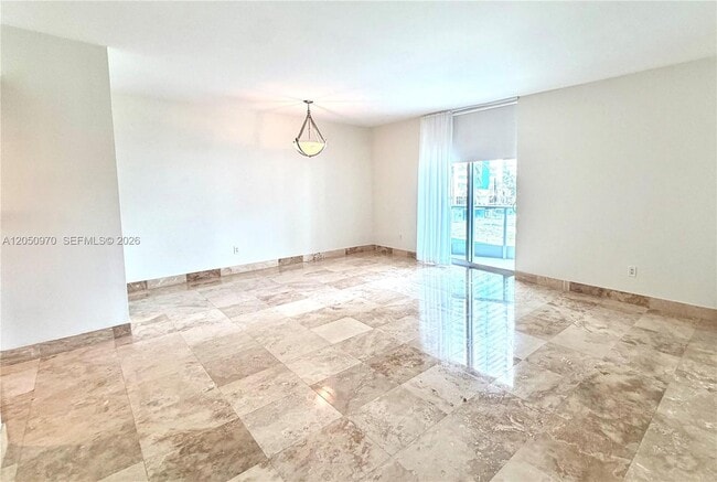 Foto del edificio - 1331 Brickell Bay Dr