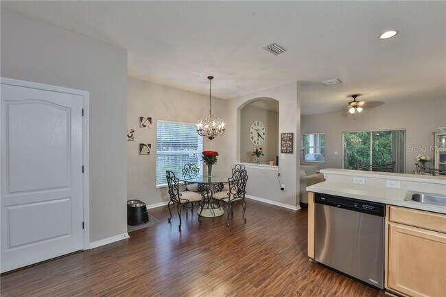 Building Photo - 9911 Venetian River Way