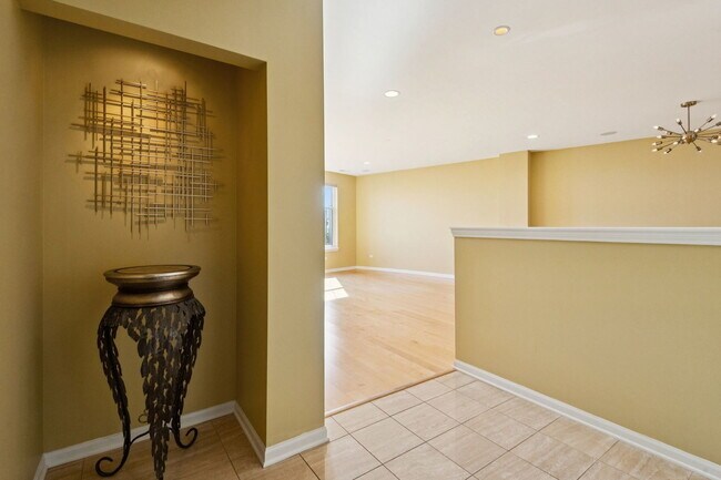 Foto del edificio - 7748 N Sheridan Rd