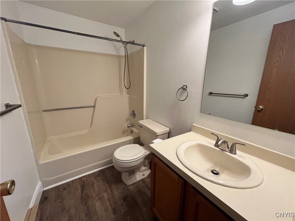 Foto del edificio - 51 Hillside Ave