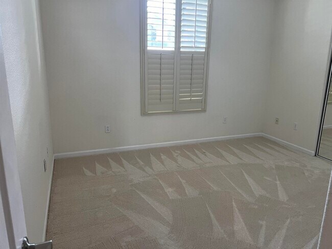 Foto del edificio - 1112 Park W Dr