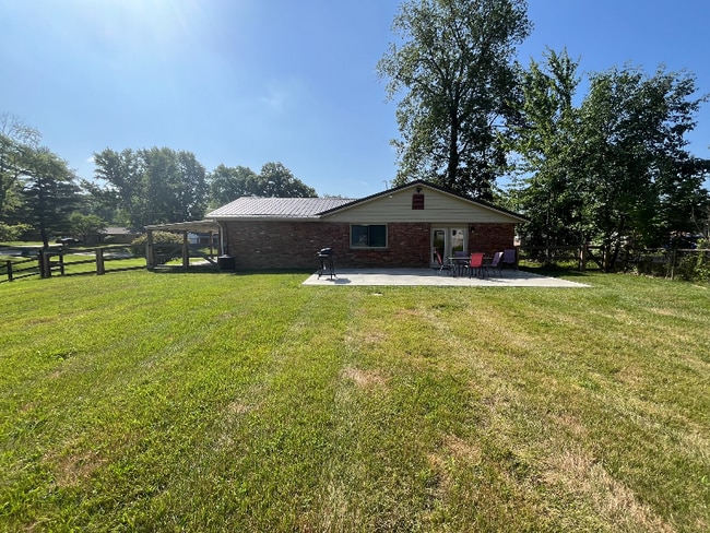 Building Photo - 4467 Glendale Dr