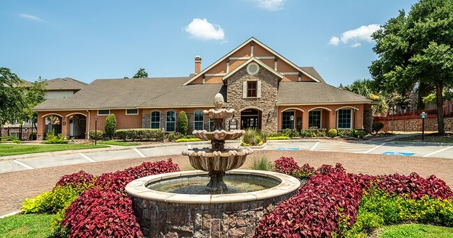 Foto del edificio - The Fountains of Conroe Apartment Homes