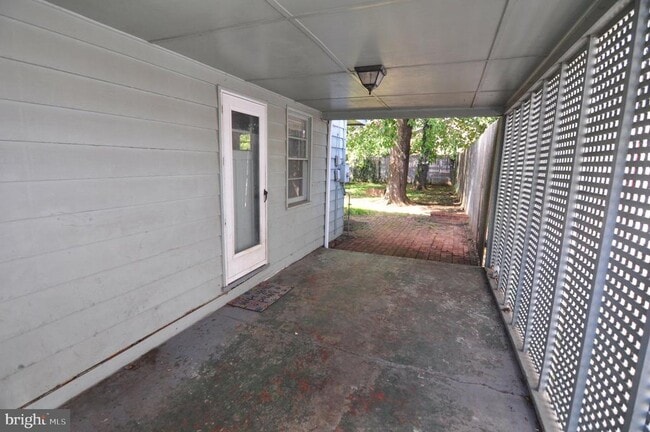 Building Photo - 204 Bellview Ave