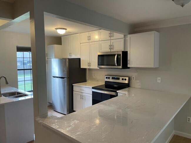 Building Photo - 708A Winthrop Street