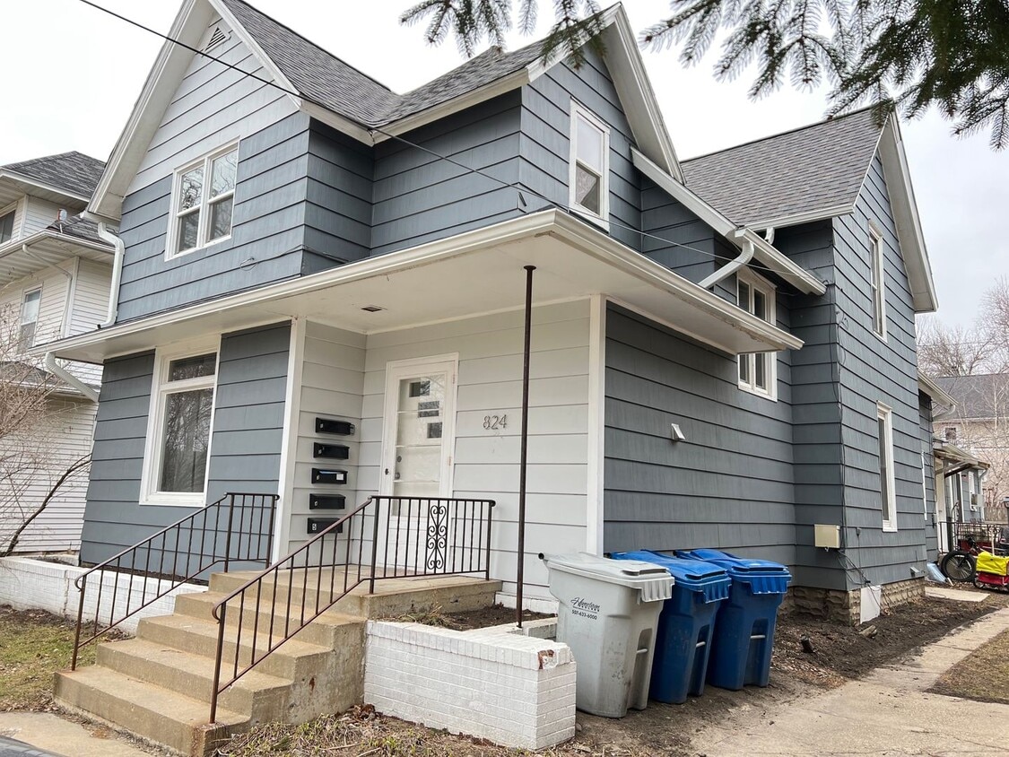 Primary Photo - Spacious 1 Bed, 1 Bath Apartment Close to ...