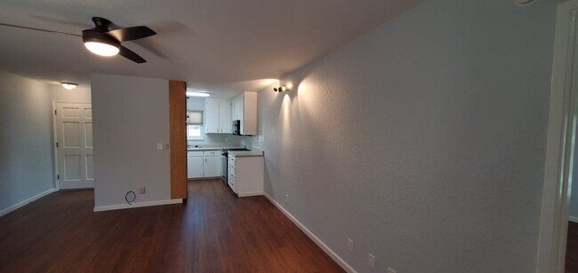 Foto del edificio - 19200 Sunny Cir
