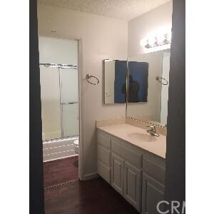 Foto del edificio - 7890 E Spring St