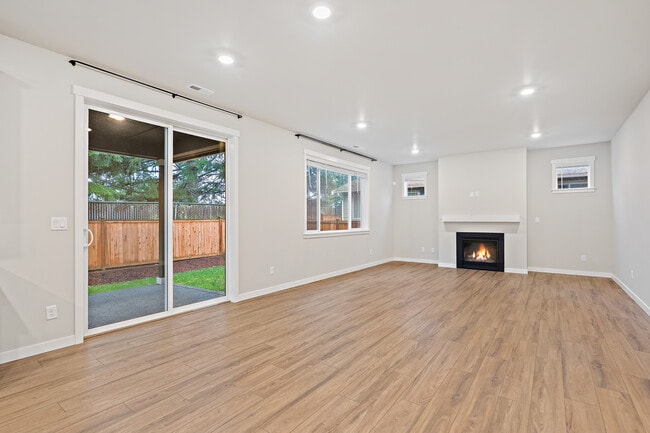 Building Photo - 11225 SE 245th Pl