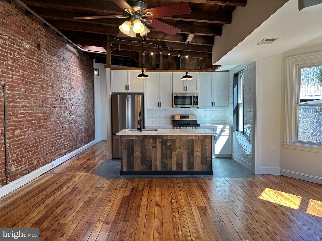 115 W 13th St Unit 2, Wilmington, DE 19801 Apartment for Rent in