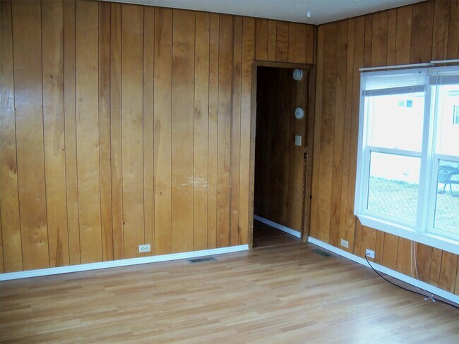 Foto del edificio - 2222 Bench Blvd