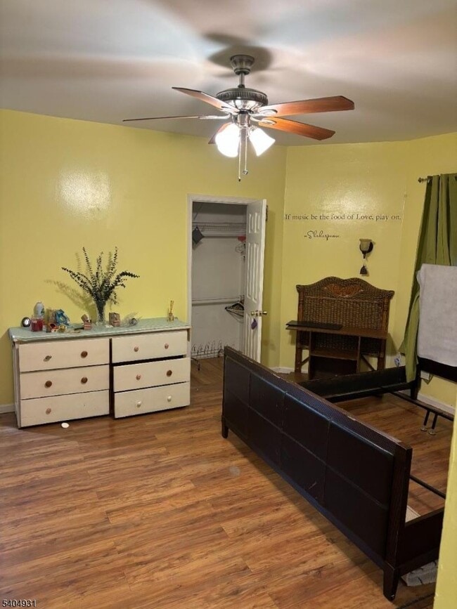 Building Photo - 160 N 16th St