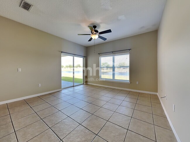 Building Photo - 3189 Dasha Palm Dr