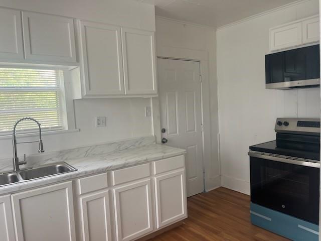 Foto principal - 718 W 4th St