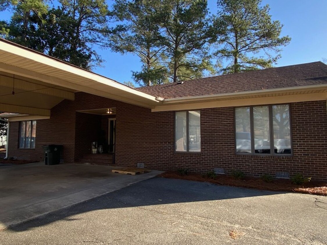 Foto principal - COMING SOON- Single Family in LaGrange