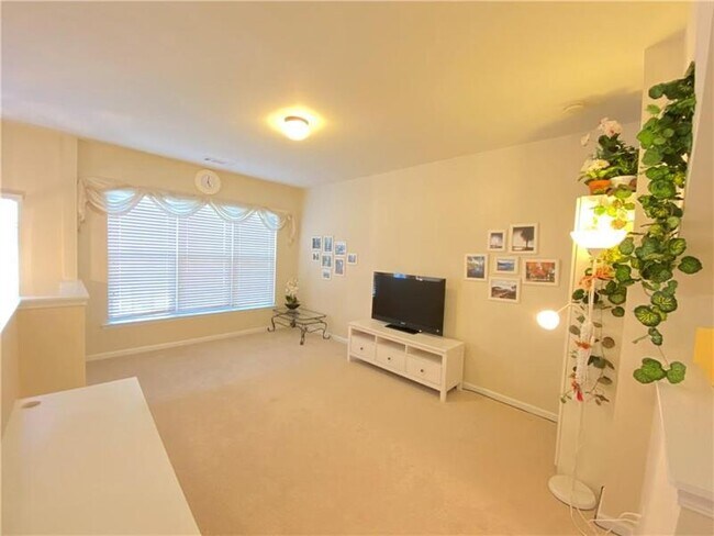 Building Photo - 3026 Liberty Way NW