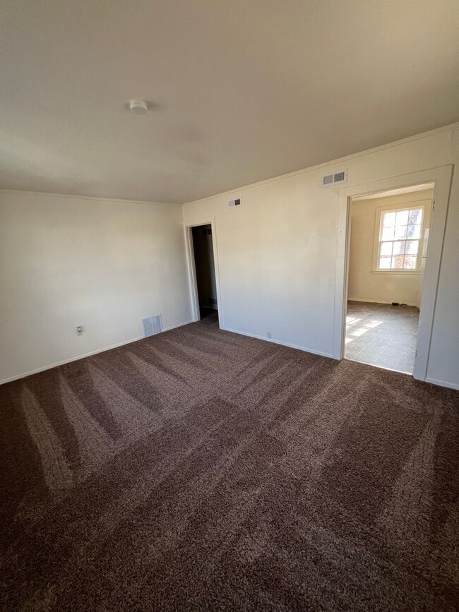 Building Photo - 713-715 W. 1st
