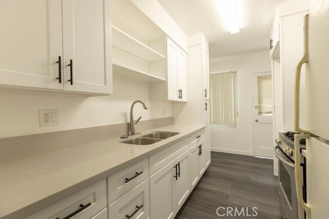 Foto del edificio - 4047 Irving Pl