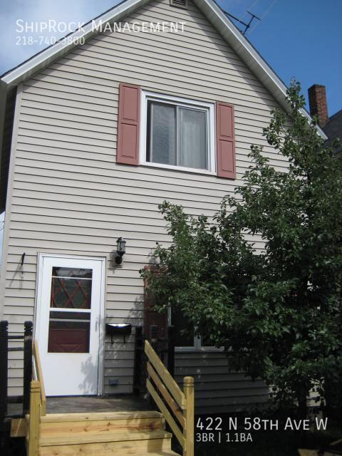 Primary Photo - 422 N 58th Ave W
