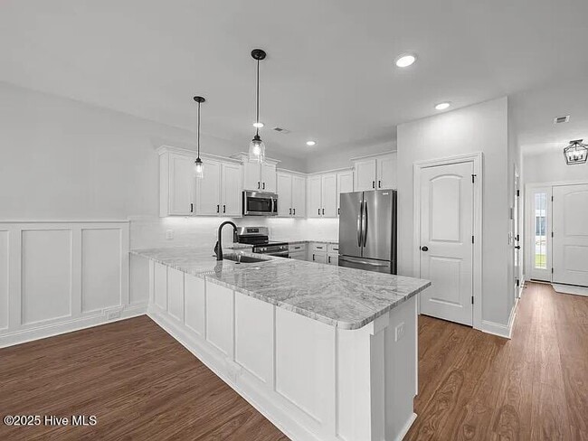 Building Photo - 4400 Laurel Ridge Dr