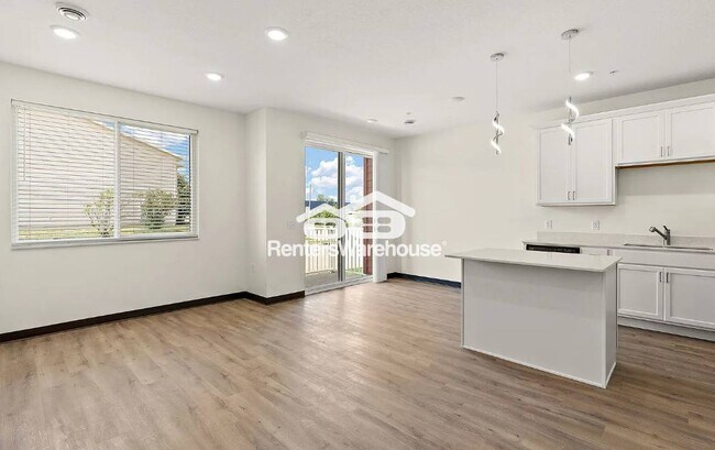 Foto del edificio - 3680 9th St NW