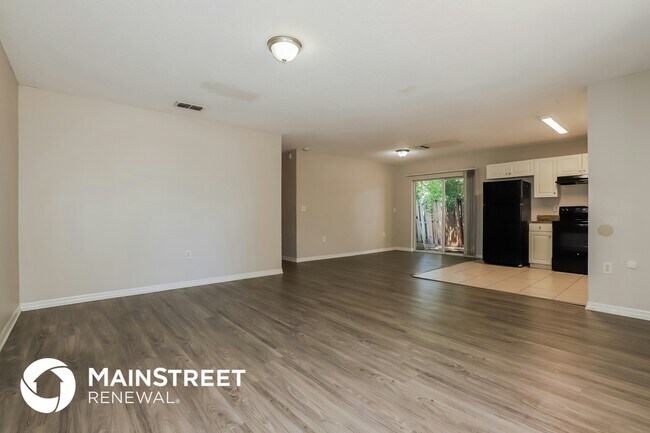 Building Photo - 2147 16th Ave S