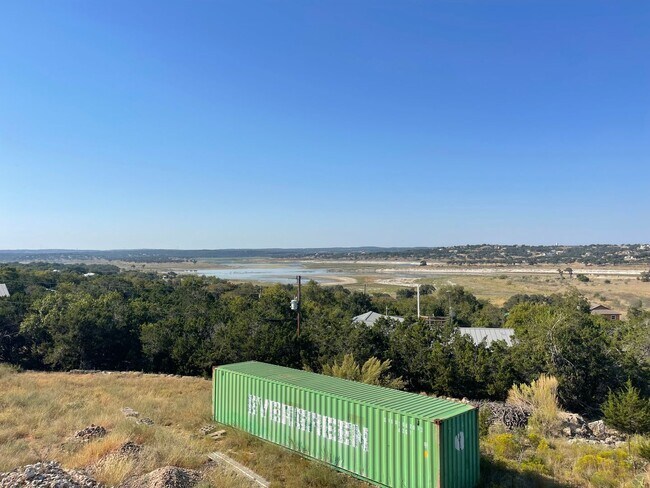 Foto del edificio - NEW ON MARKET