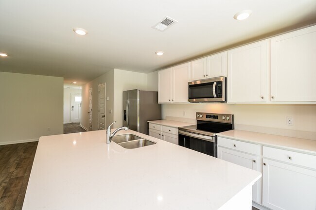 Building Photo - 20 Striker Rd