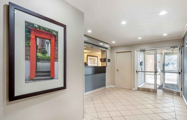 Foto del edificio - Furnished Studio-Chicago - Westmont - Oak Brook