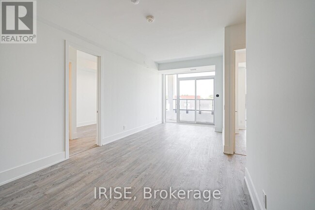 Photo du bâtiment - 115 Denison Ave