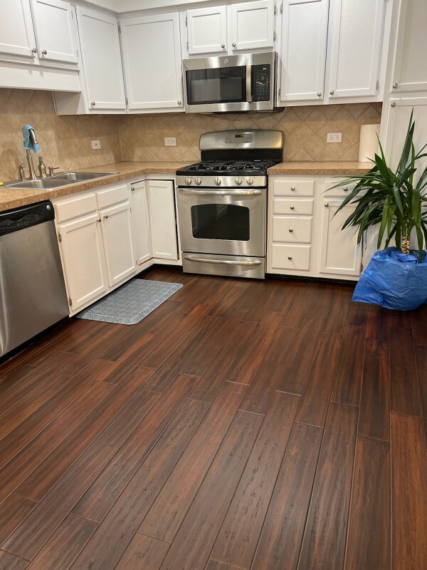 Foto del edificio - 6401 W Berteau Ave