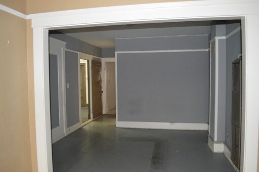 Building Photo - 303 3rd Ave