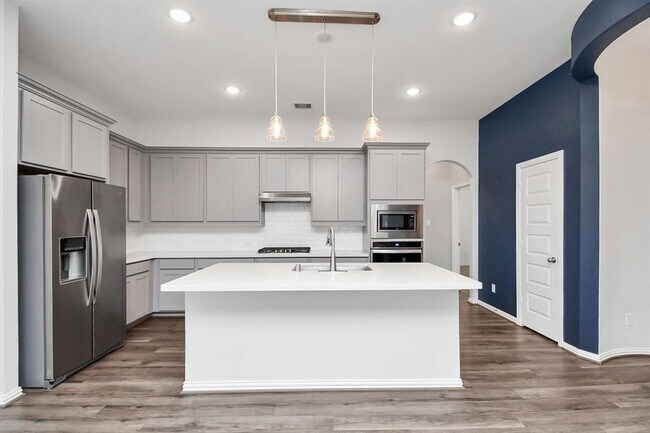 Building Photo - 24315 Huntcliff Dr
