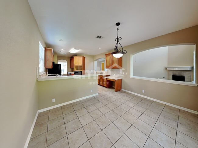 Building Photo - 204 Ambrose Drive