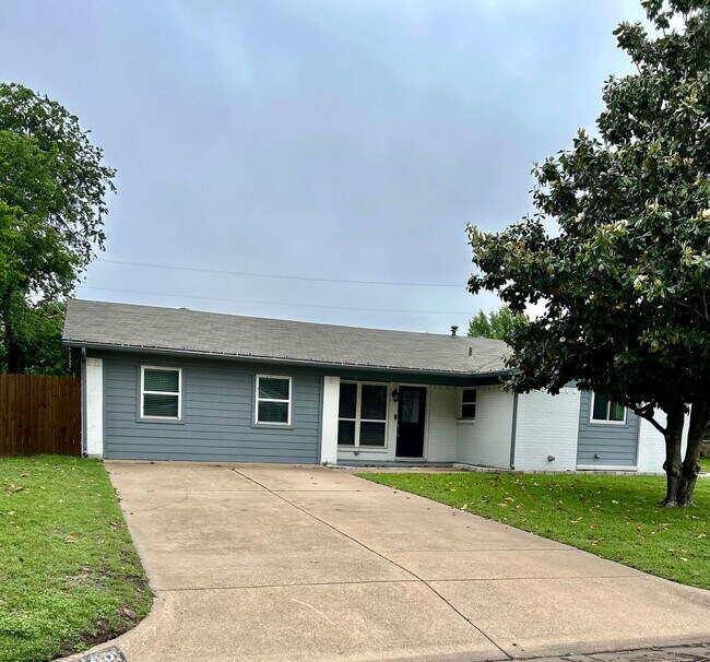 Foto del edificio - Located in the HEART of Burleson!