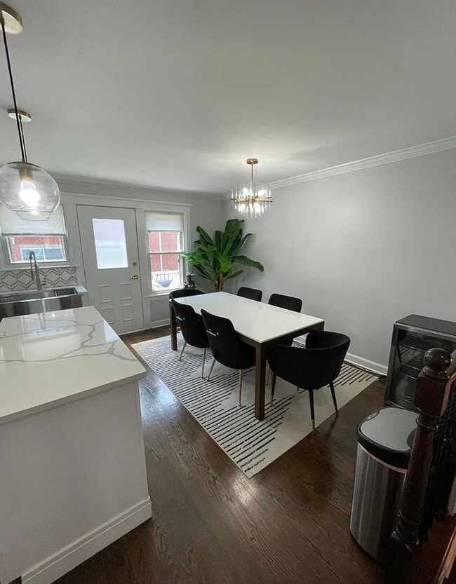 Foto del edificio - 219 N Walnut St
