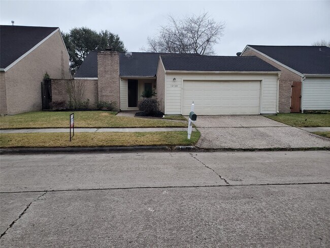 Foto del edificio - 12139 Gladewick Dr