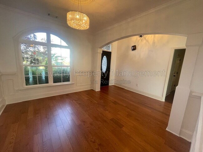 Foto del edificio - 880 Willow Lake