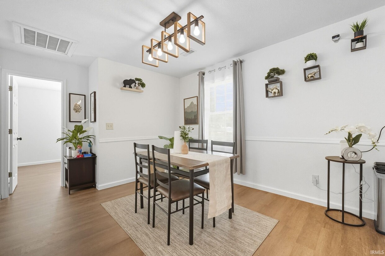 Foto principal - 4953 Lahmeyer Rd