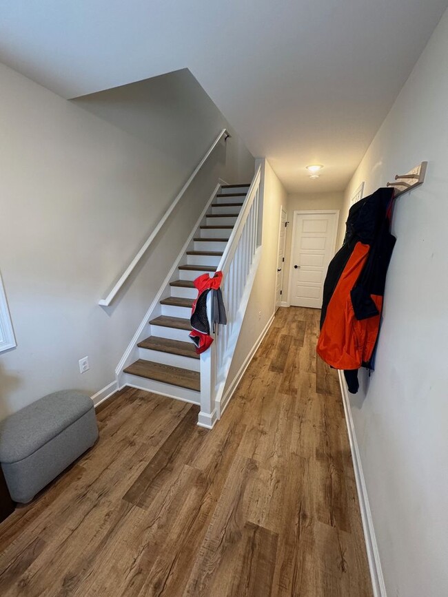 Photo - Spacious Luxury Townhome! Outstanding Loca...