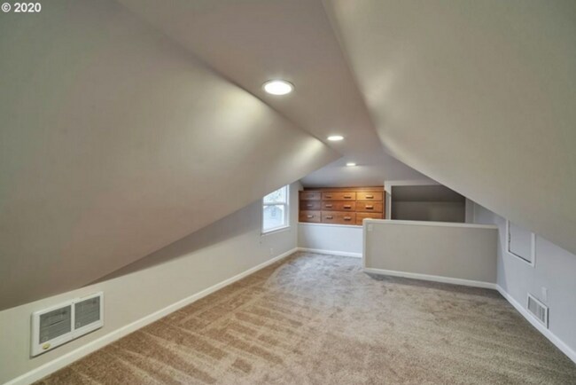 Building Photo - 11054 SW 61st Ave