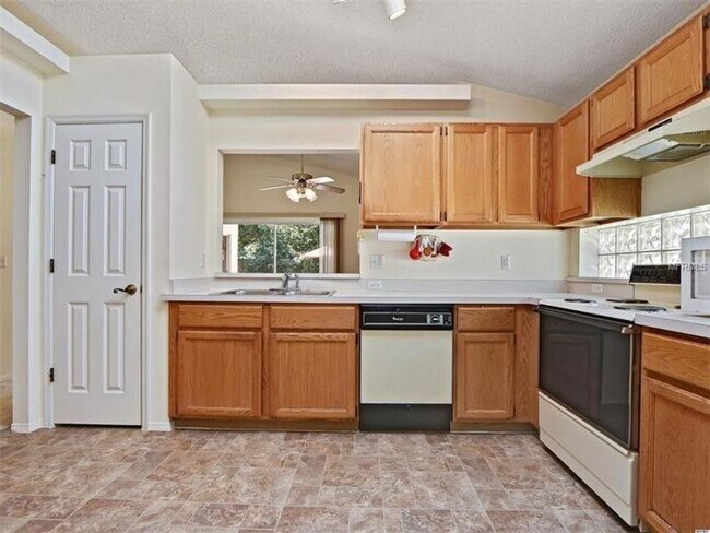 Foto del edificio - 3 br, 2 bath House - 12872 Downstream Circle
