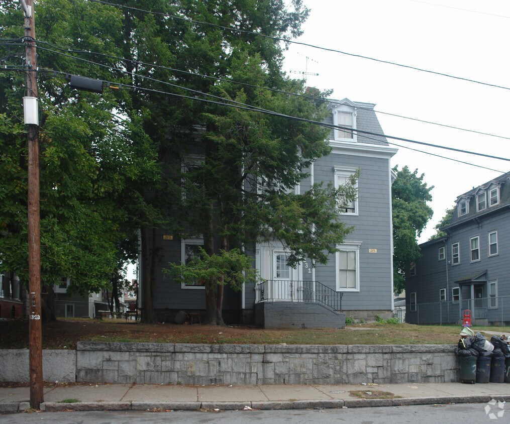 Building Photo - 231 Jackson St