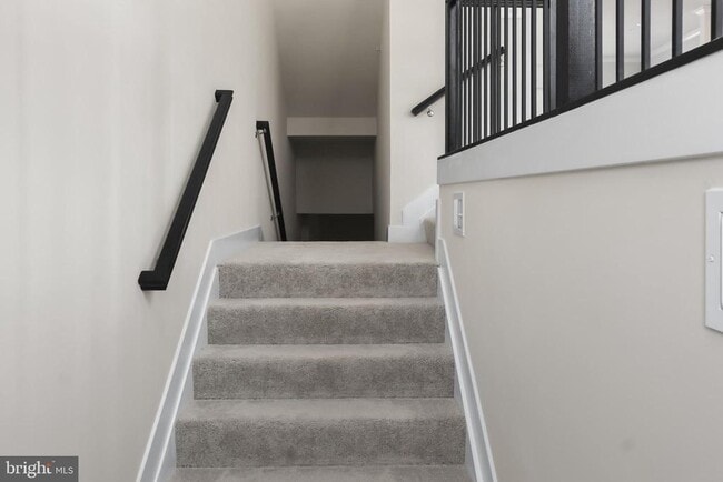 Building Photo - 1705 Water Xing Rd