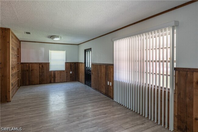 Foto del edificio - 2352 Sunnyview Dr