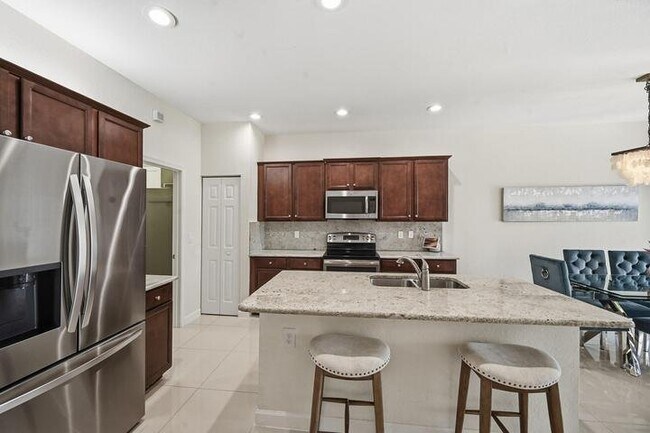 Foto del edificio - 10415 Wellington Parc Dr