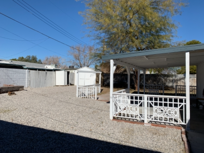 Building Photo - 4406 Dover Pl