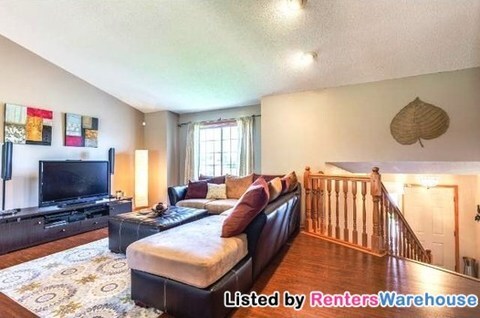 Building Photo - 31838 Elmwood Trl