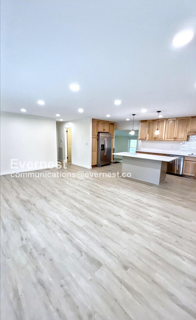 Foto del edificio - 11800 Dolly Pond Rd