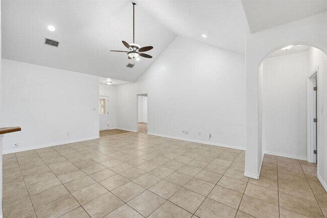 Building Photo - 14808 Foy Dr